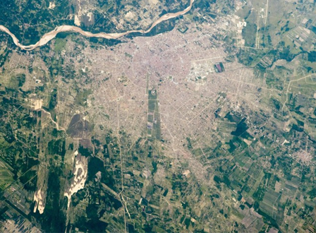 برنامه های ماهواره ای برای دیدن شهر خود در تلفن همراه یا رایانه شخصی