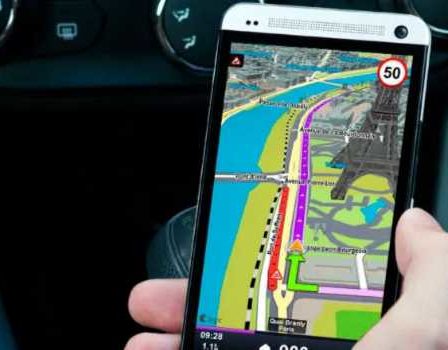 Aplicații GPS pe telefoanele mobile fără internet